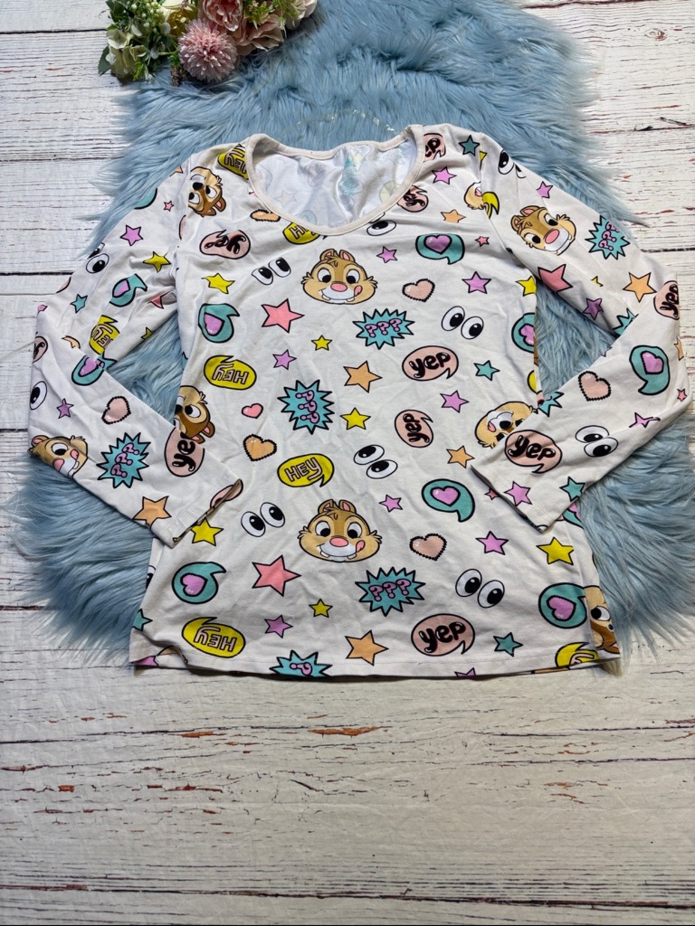 Disney Parks Chip ‘n Dale Long Sleeve Pajama Top sz S